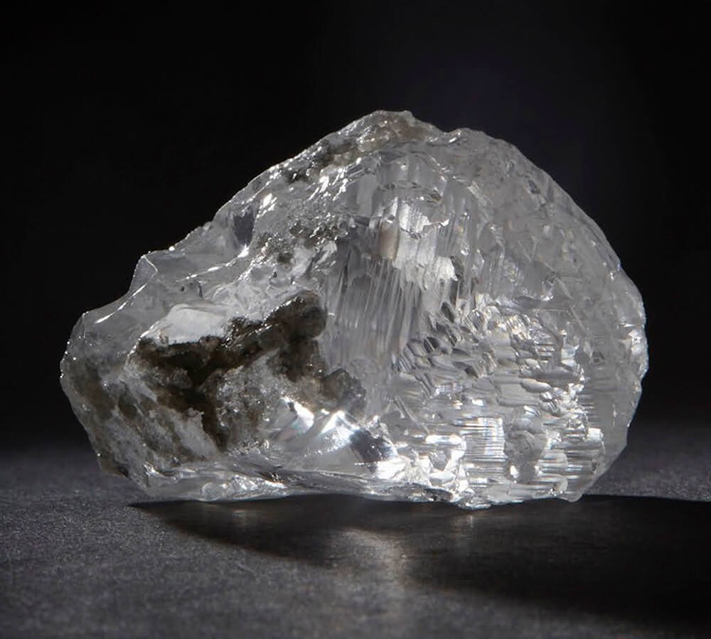 سنگ راف الماس قبل از تراش فروخته شده در حراجی ساتبیز