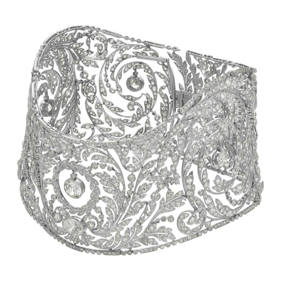 چوکر الماس Belle Epoque از املاک آن گتی 409500 دلار فروخته شد.