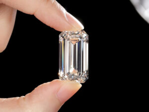بزرگترین الماس مصنوعی جهان CVD