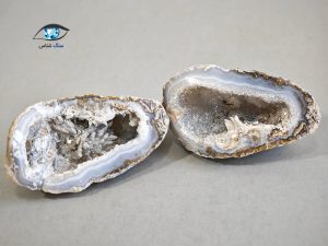ژئود با کلسیت دندان سگی و حاشیه عقیق