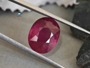 قیمت خرید یاقوت سرخ اصل معدنی