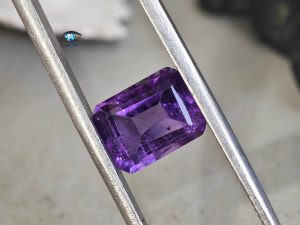 قیمت خرید نگین سنگ آمیتیست اصل